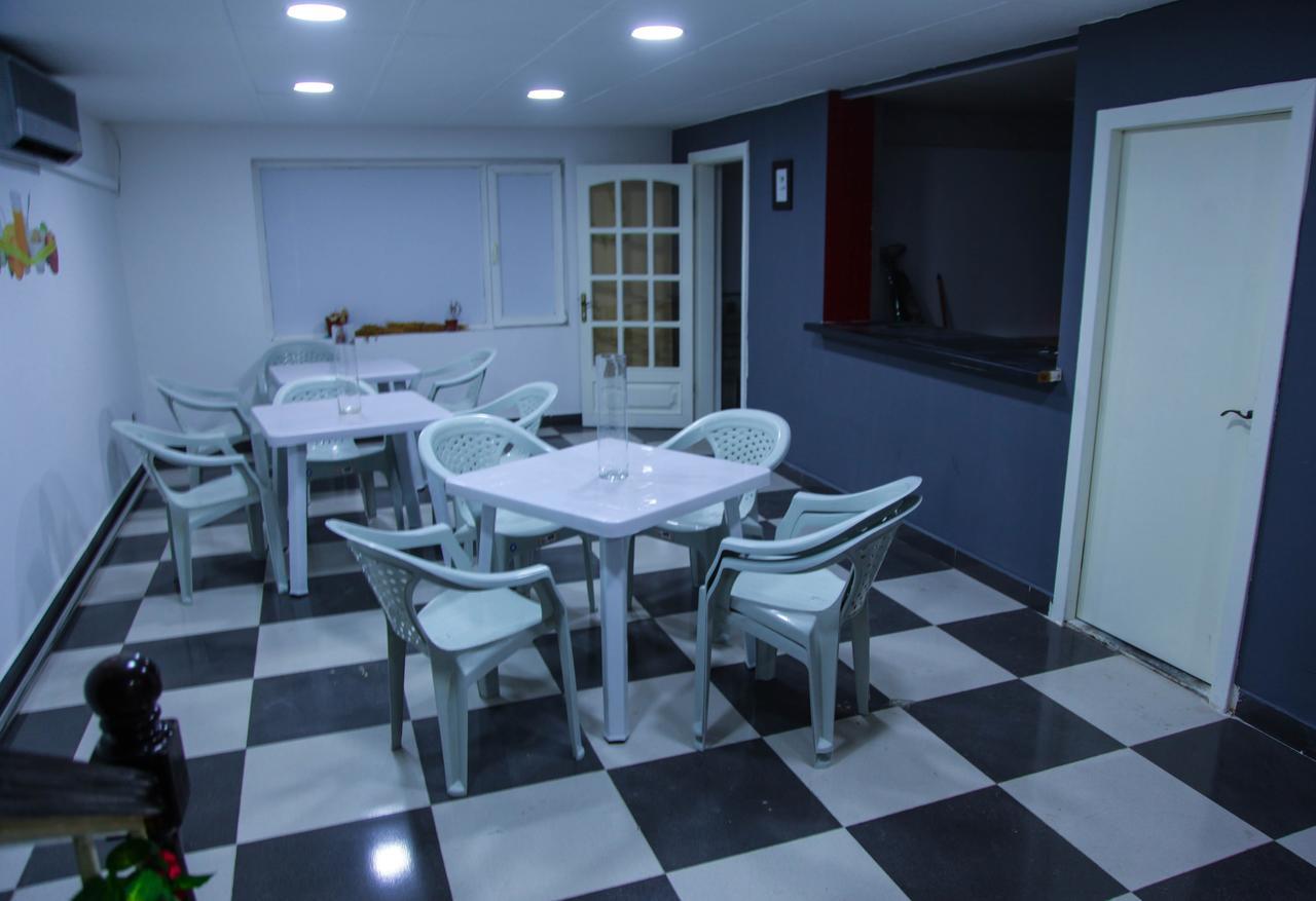 Myhostel Baku Bagian luar foto