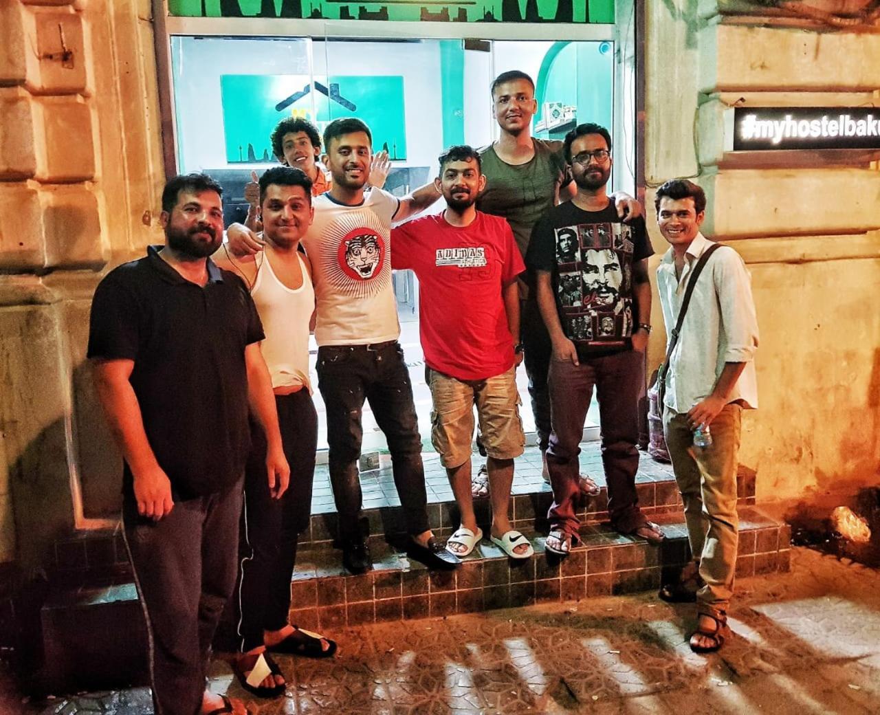 Myhostel Baku Bagian luar foto